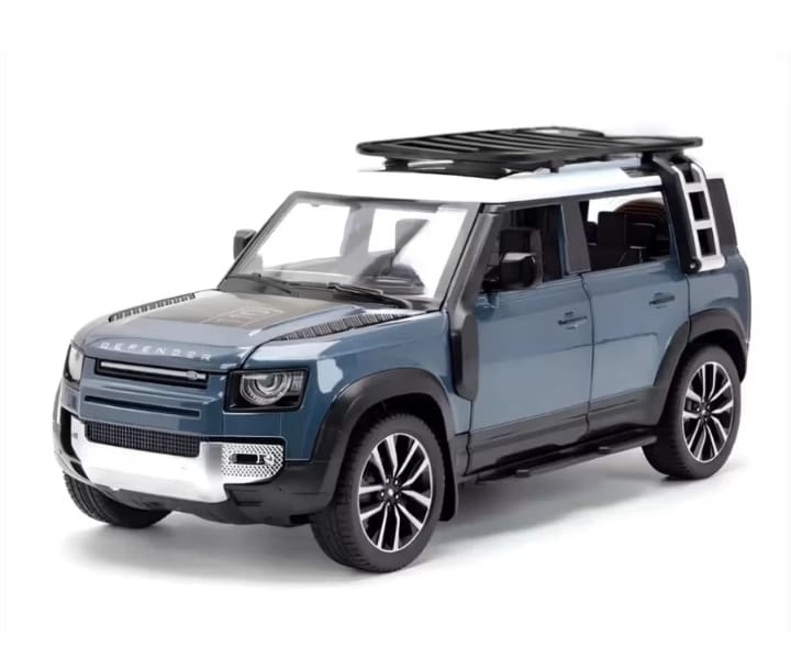 Range Rover Defender 1:32 Diecast Model Car