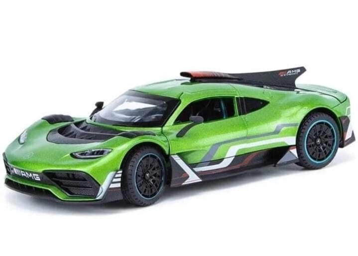 Mercedes AMG 1:24 Diecast Model Car
